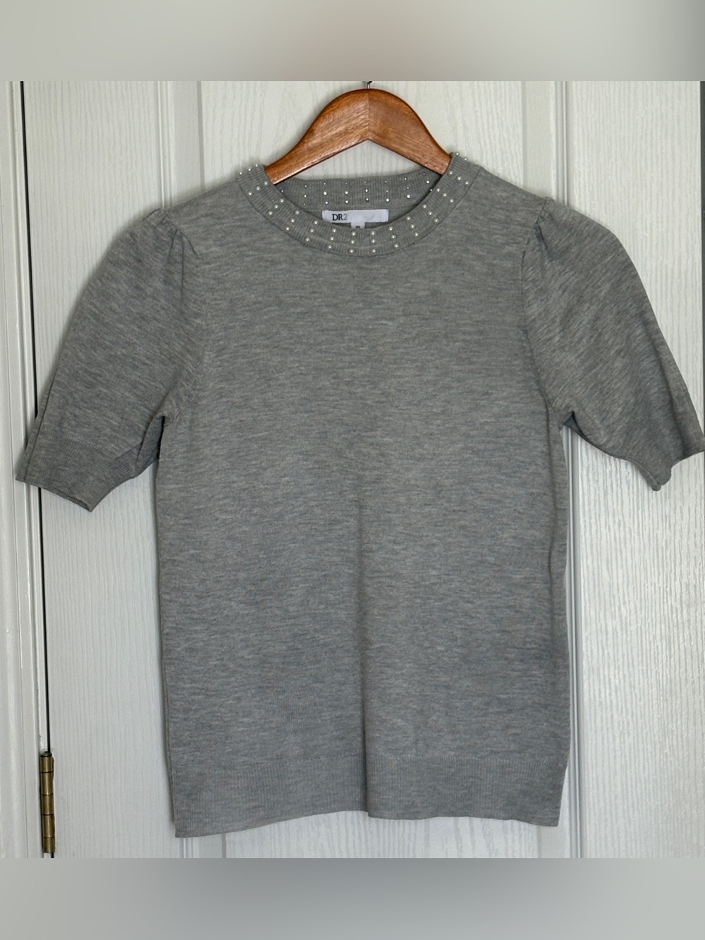 DR2 Daniel Rainn Heather Gray Embellished Pearl Collar Sweater Top Size XS Chic